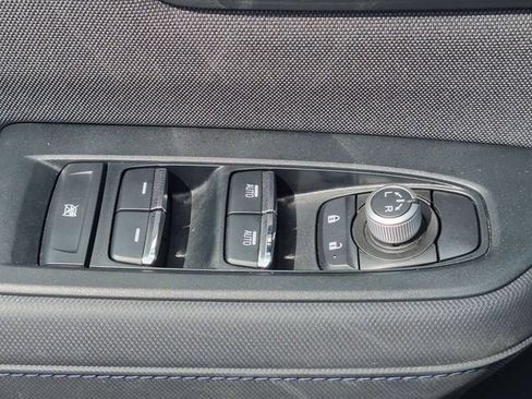 Used 2025 Subaru Forester Premium AWD/4WD image 23