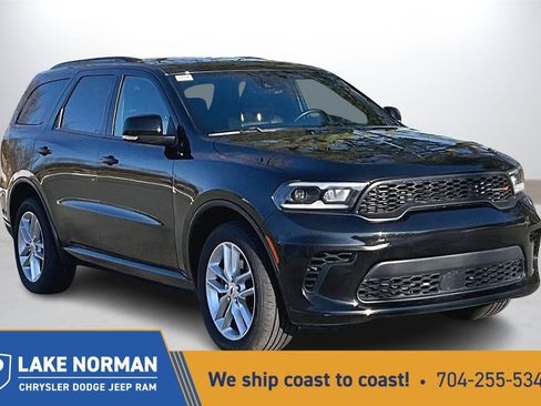 Used 2024 Dodge Durango GT image 1