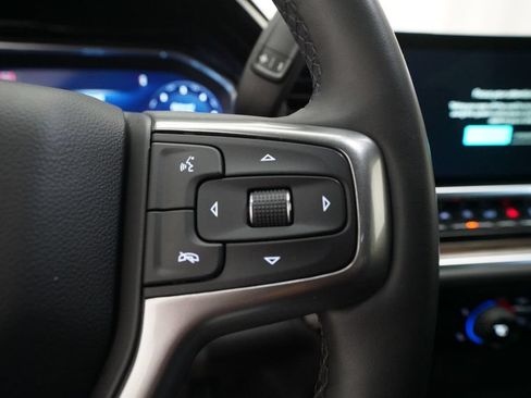 Used 2024 Chevrolet Silverado 1500 LT AWD/4WD image 16