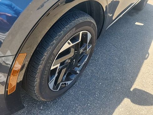 Certified 2024 Kia Sportage SX AWD/4WD image 8