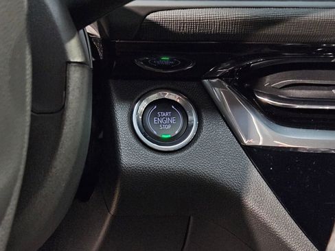 Used 2025 Buick Envista Avenir image 34