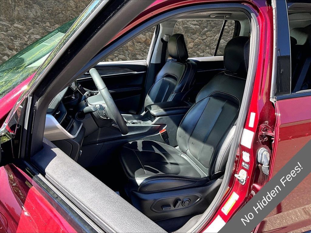 Used 2023 Jeep Grand Cherokee 4WD 4xe image 21