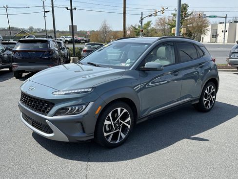 Used 2022 Hyundai Kona Limited w/ Cargo Package image 4