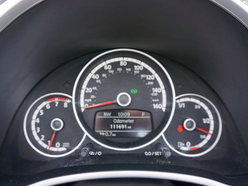 Used 2014 Volkswagen Beetle R-Line image 15