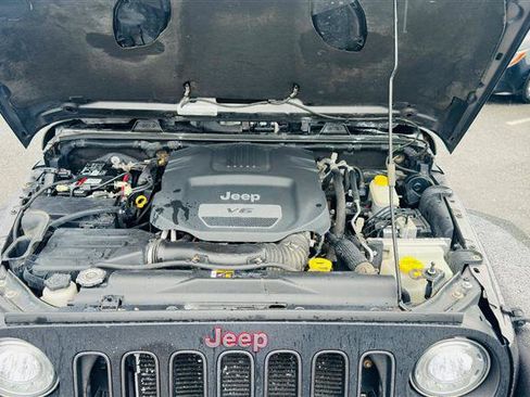 Used 2018 Jeep Wrangler Rubicon AWD/4WD image 31