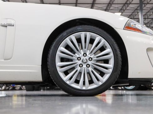 Used 2010 Jaguar XK image 40