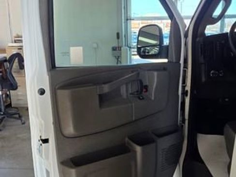 Used 2021 Chevrolet Express 2500 w/ Driver Convenience Package image 11