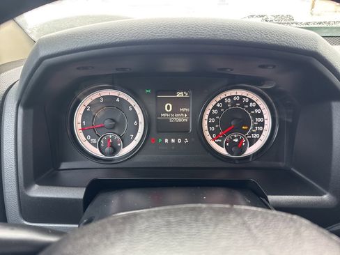 Used 2016 RAM 2500 Tradesman w/ Chrome Appearance Group image 14