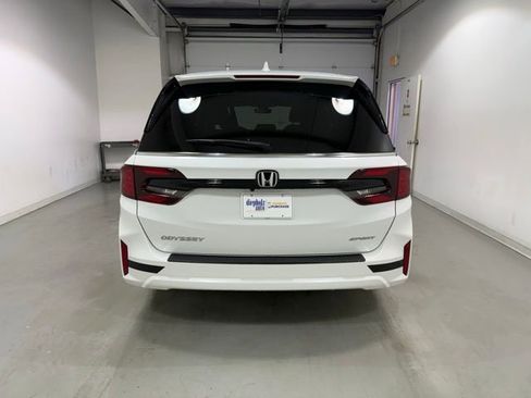 Used 2025 Honda Odyssey Sport-L image 6