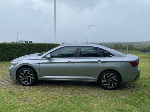 Used 2022 Volkswagen Jetta SEL FWD image 22