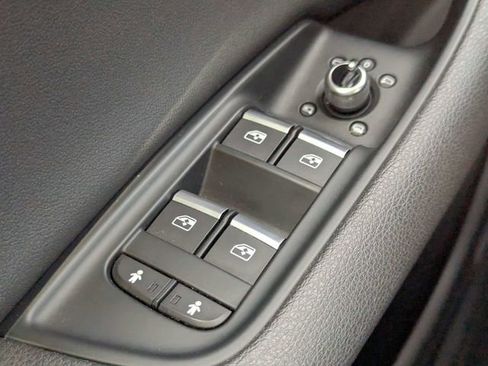 Used 2020 Audi Q7 3.0T Premium Plus AWD/4WD image 25