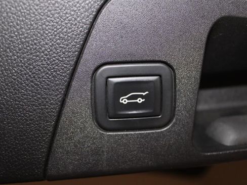 Used 2018 Buick Envision Essence image 14