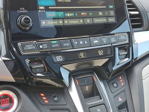 Used 2018 Honda Odyssey EX-L image 19