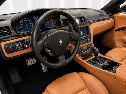 Used 2016 Maserati GranTurismo Sport RWD image 8