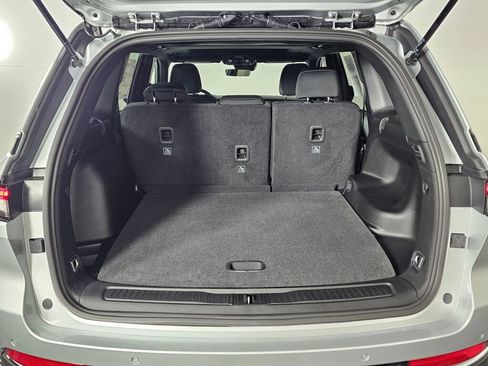 New 2025 Jeep Grand Cherokee Laredo X image 14