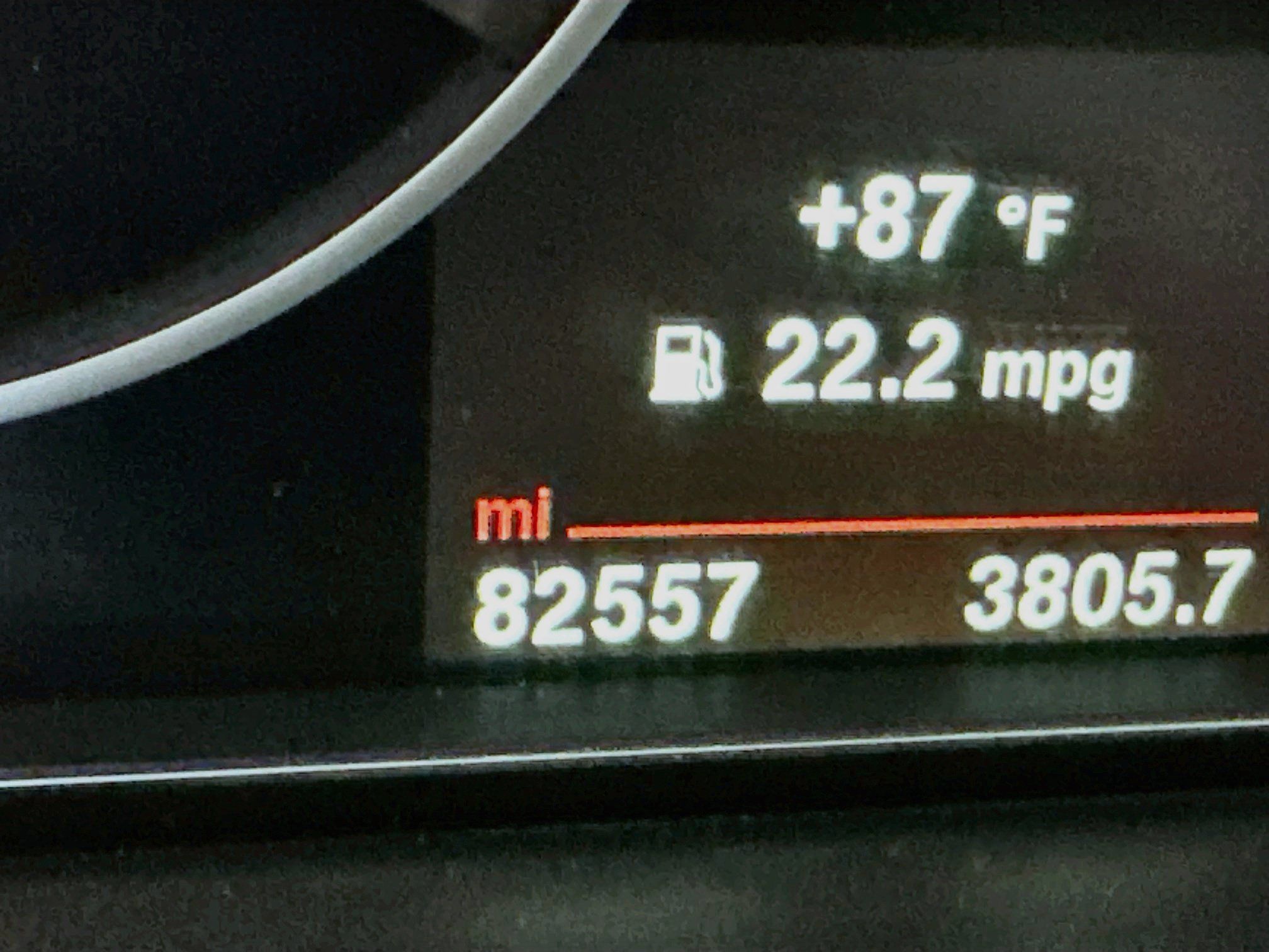 Used 2018 BMW 330i xDrive Sedan w/ Convenience Package AWD/4WD image 19