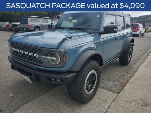 Used 2022 Ford Bronco Badlands w/ Sasquatch Package AWD/4WD image 4