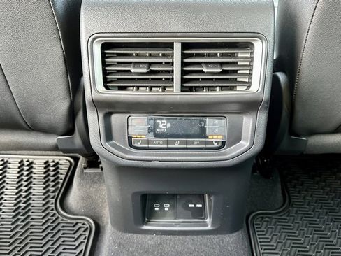 New 2026 Volkswagen Atlas SEL image 19