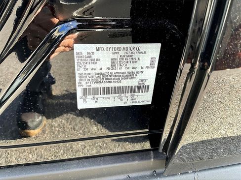 New 2025 Ford Maverick Lariat w/ 4K Tow Package image 16