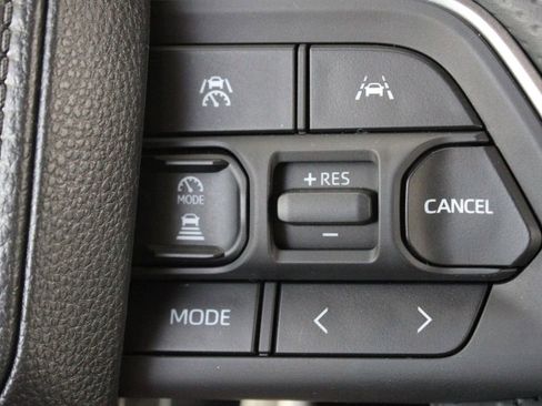 New 2026 Toyota 4Runner 4WD image 31