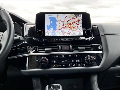 Used 2022 Nissan Pathfinder SL w/ Lighting Package (N92) image 34