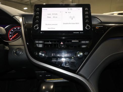 Used 2021 Toyota Camry XSE image 10