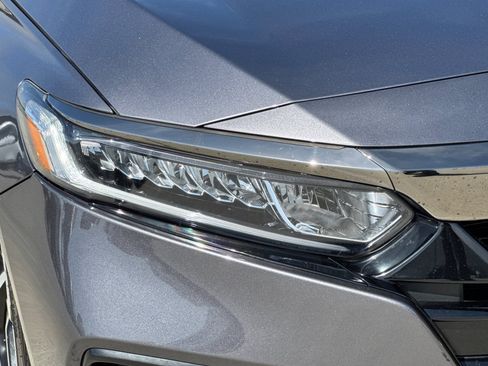 Used 2019 Honda Accord Sport image 11