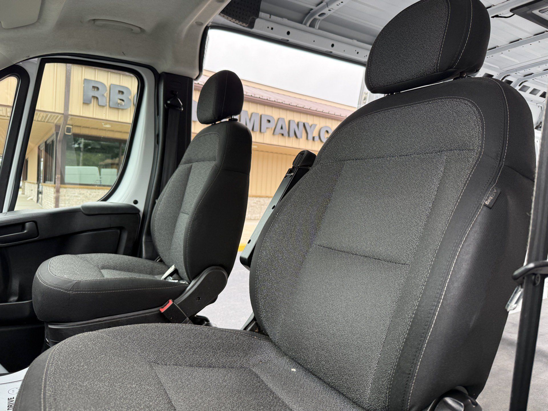 Used 2023 RAM ProMaster 2500 FWD image 26