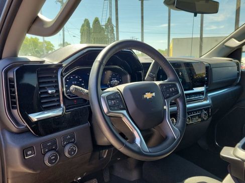 Used 2024 Chevrolet Silverado 1500 LT AWD/4WD image 22
