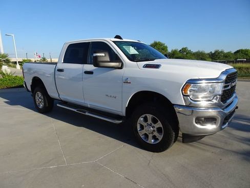 Used 2024 RAM 2500 Big Horn w/ Off Road Package AWD/4WD image 3