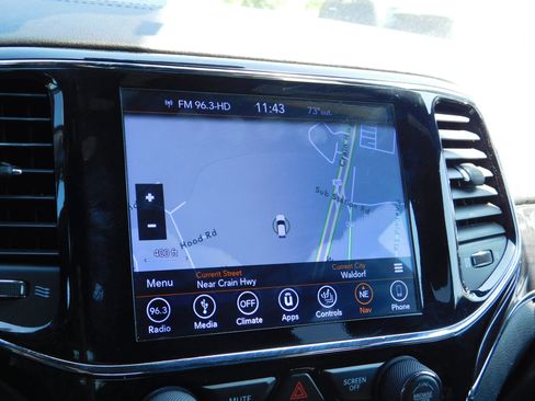 Used 2019 Jeep Grand Cherokee Overland AWD/4WD image 22
