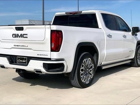 Used 2023 GMC Sierra 1500 Denali Ultimate image 2