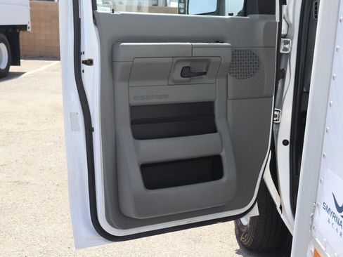 Used 2024 Ford E-350 and Econoline 350 Super Duty w/ Power Windows & Locks Group RWD image 19