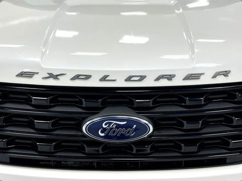 Used 2017 Ford Explorer Sport w/ Equipment Group 401A image 41