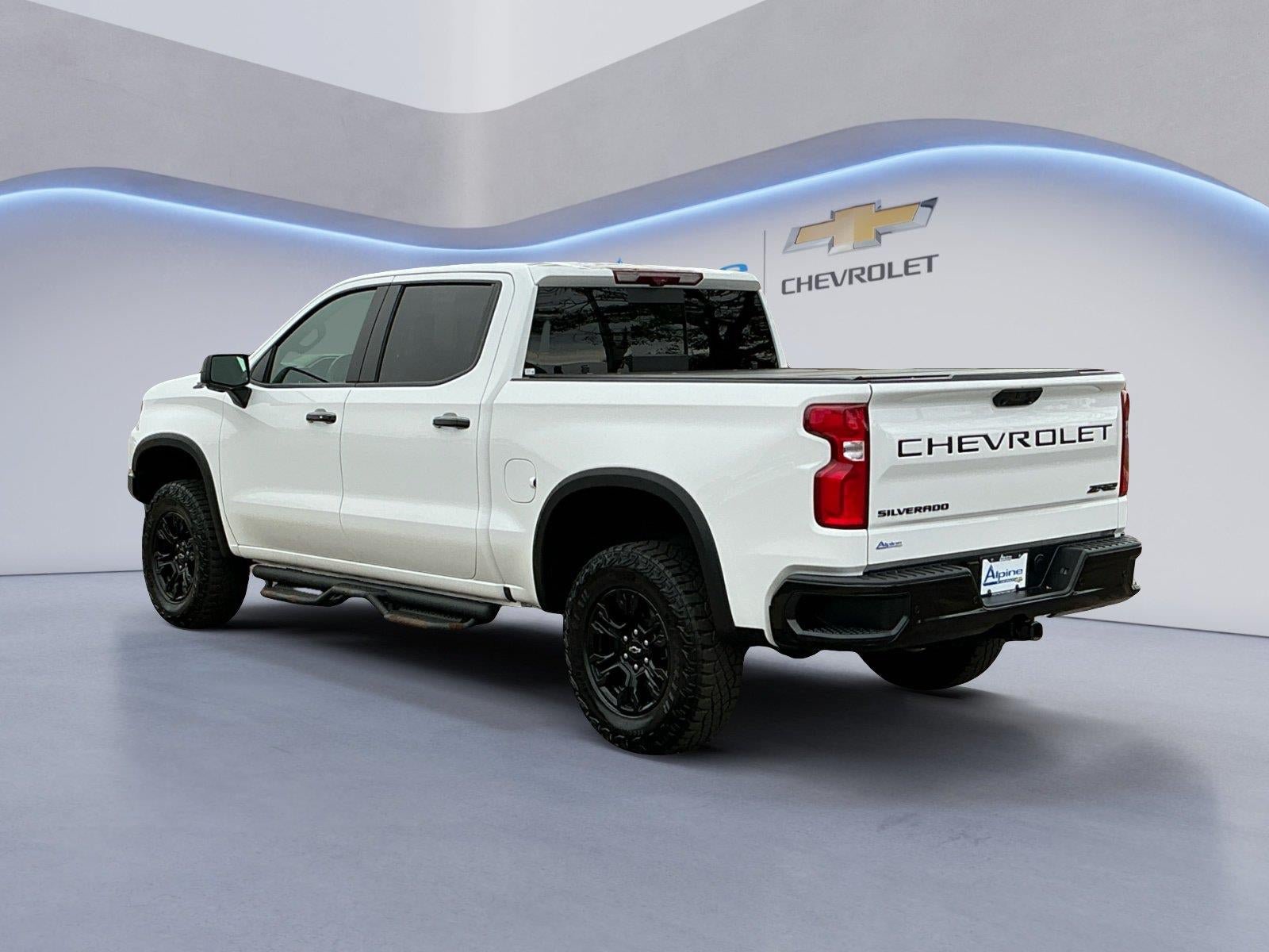 Used 2025 Chevrolet Silverado 1500 ZR2 w/ Technology Package AWD/4WD image 3
