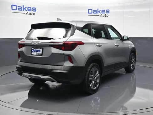 Used 2023 Kia Seltos LX image 8