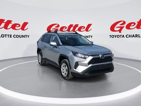 Used 2019 Toyota RAV4 LE image 2