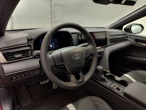 Used 2026 Toyota Camry Hybrid w/ Multimedia Upgrade Package AWD/4WD image 4