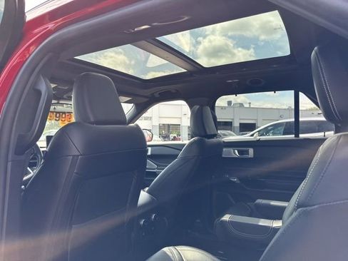 Used 2022 Ford Explorer ST w/ Equipment Group 401A image 11