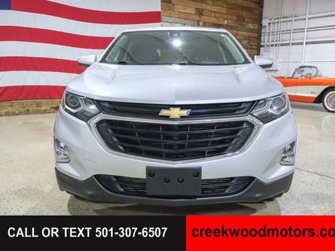 Used 2020 Chevrolet Equinox LT FWD image 2