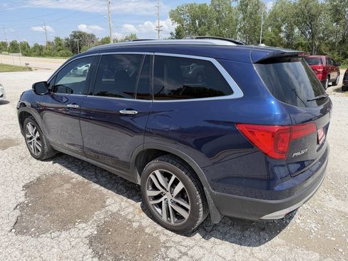 Used 2017 Honda Pilot Touring image 5