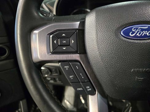 Used 2020 Ford Expedition Platinum image 23