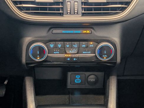 Certified 2022 Ford Escape SE w/ Convenience Package image 16