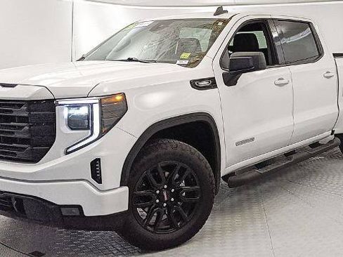 Used 2026 GMC Sierra 1500 Elevation w/ Elevation Select Package AWD/4WD image 6