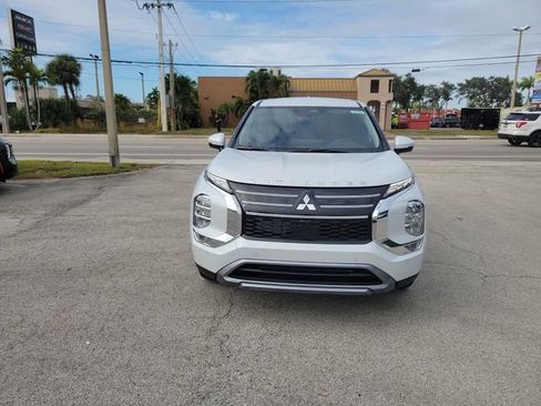 New 2026 Mitsubishi Outlander SE FWD image 8