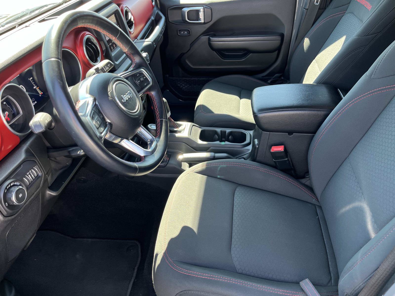 Used 2021 Jeep Wrangler Unlimited Rubicon AWD/4WD image 26
