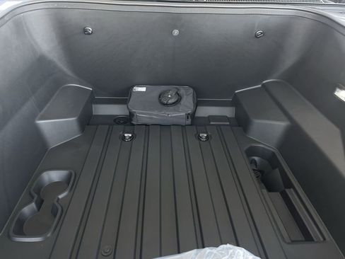 New 2025 GMC Sierra EV Denali image 29