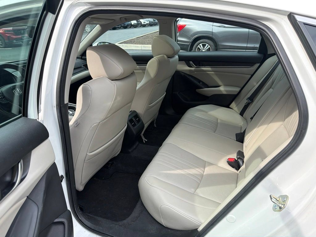 Used 2020 Honda Accord EX-L image 18