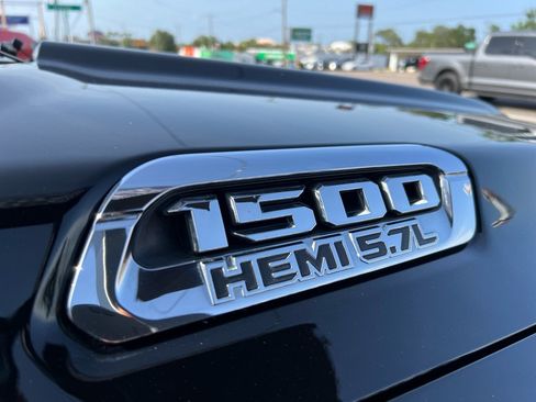 Used 2019 RAM 1500 Limited AWD/4WD image 13