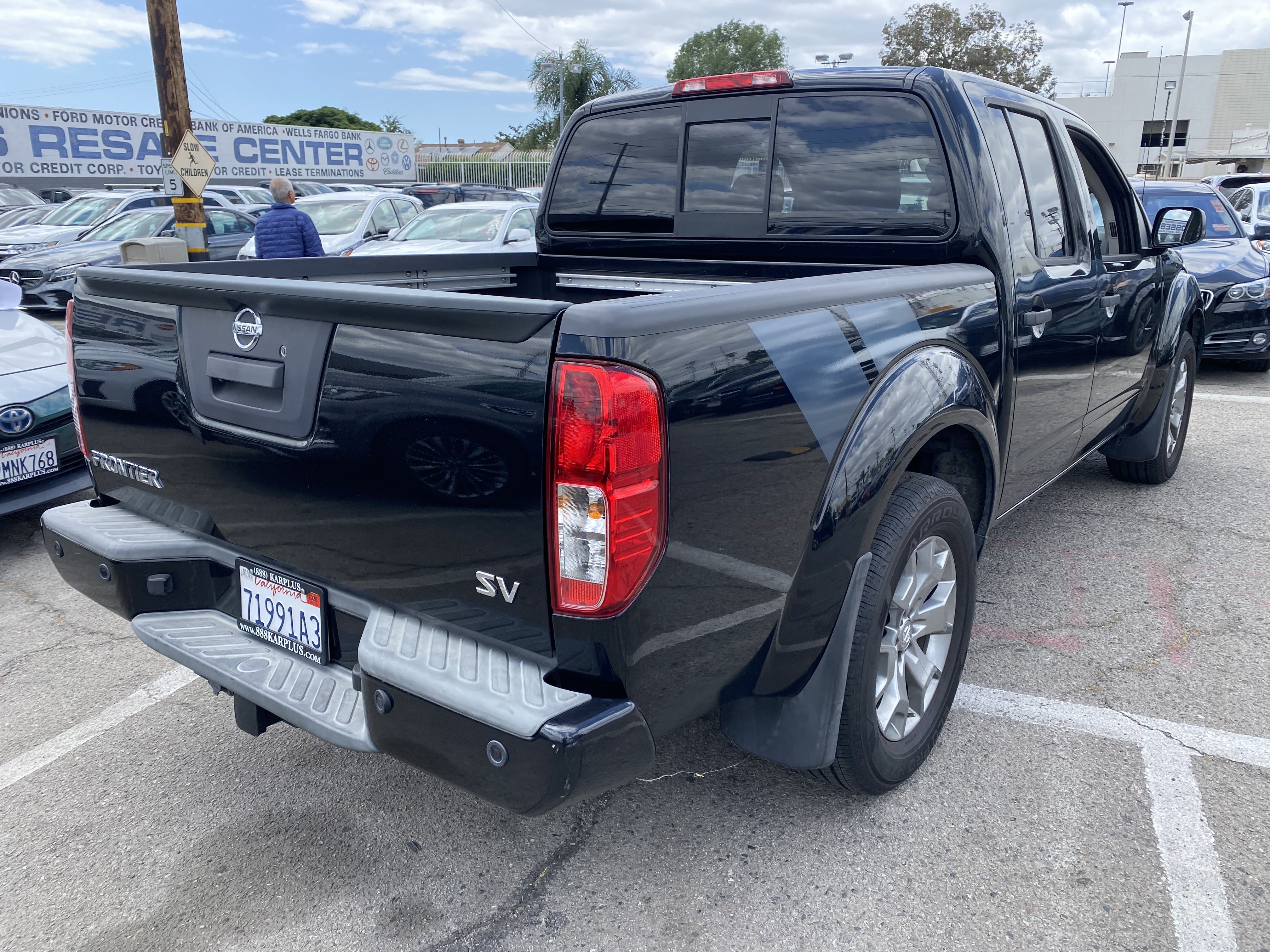 Used 2020 Nissan Frontier SV RWD image 6